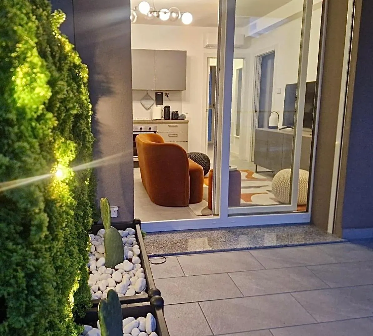 アパート Certosa-Citylife-Sansiro With Terrace, Air Conditioner, Free Wi-Fi And Parking ミラノ イタリア