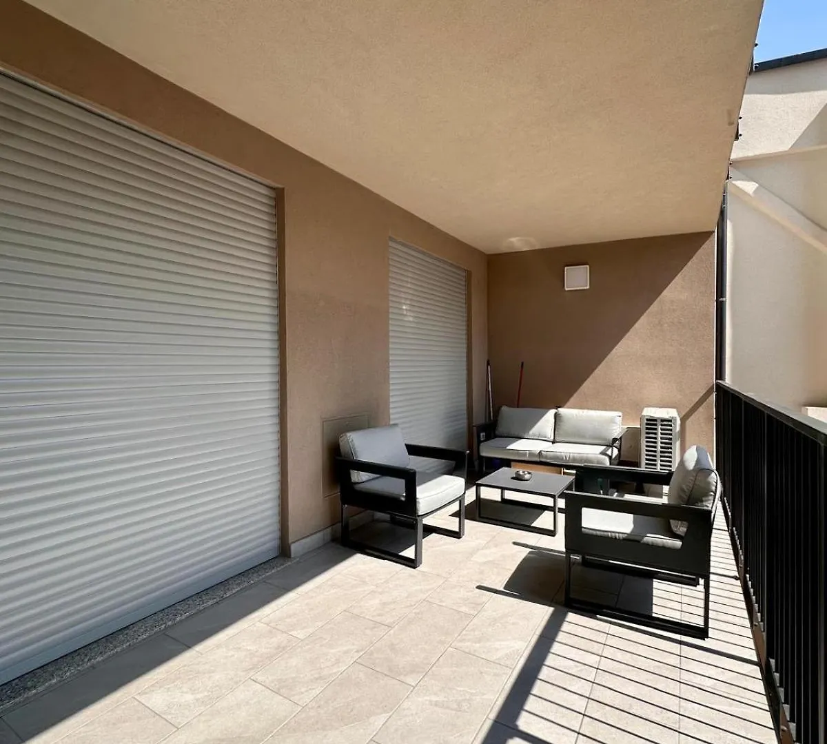 Bovisa Suite - Terrace, Air Conditioner And Free Wi-Fi Apartament